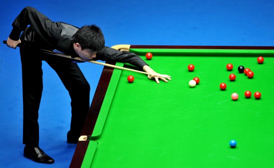 中占据上风 中占据上风