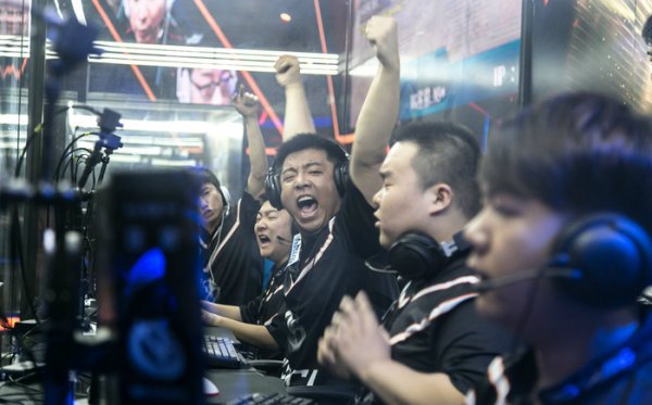 多元化发展 多元化发展